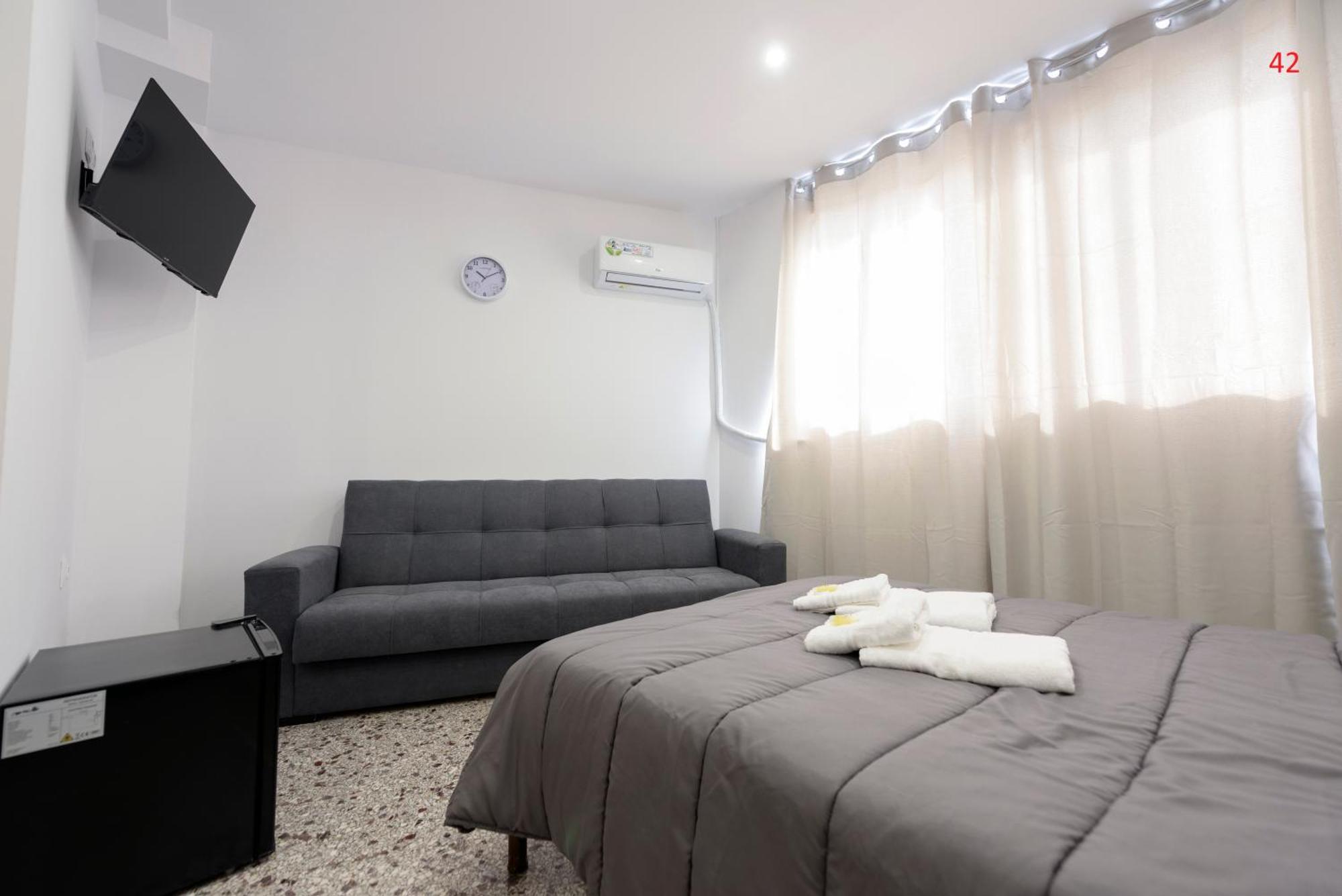 Liberal Gazi Apartment Athens Exterior photo