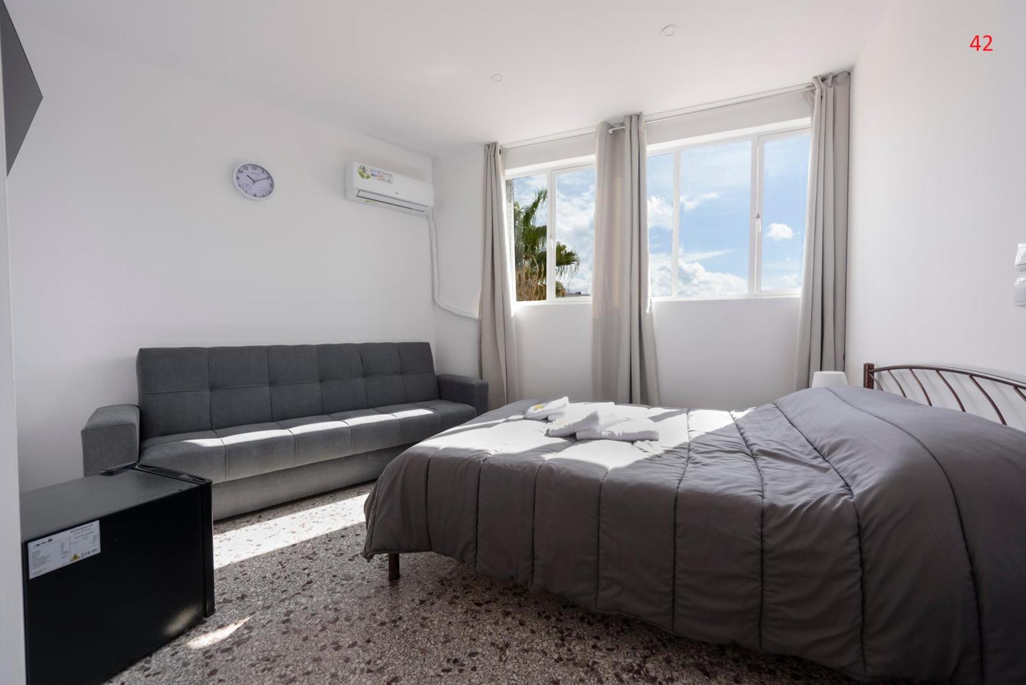 Liberal Gazi Apartment Athens Exterior photo