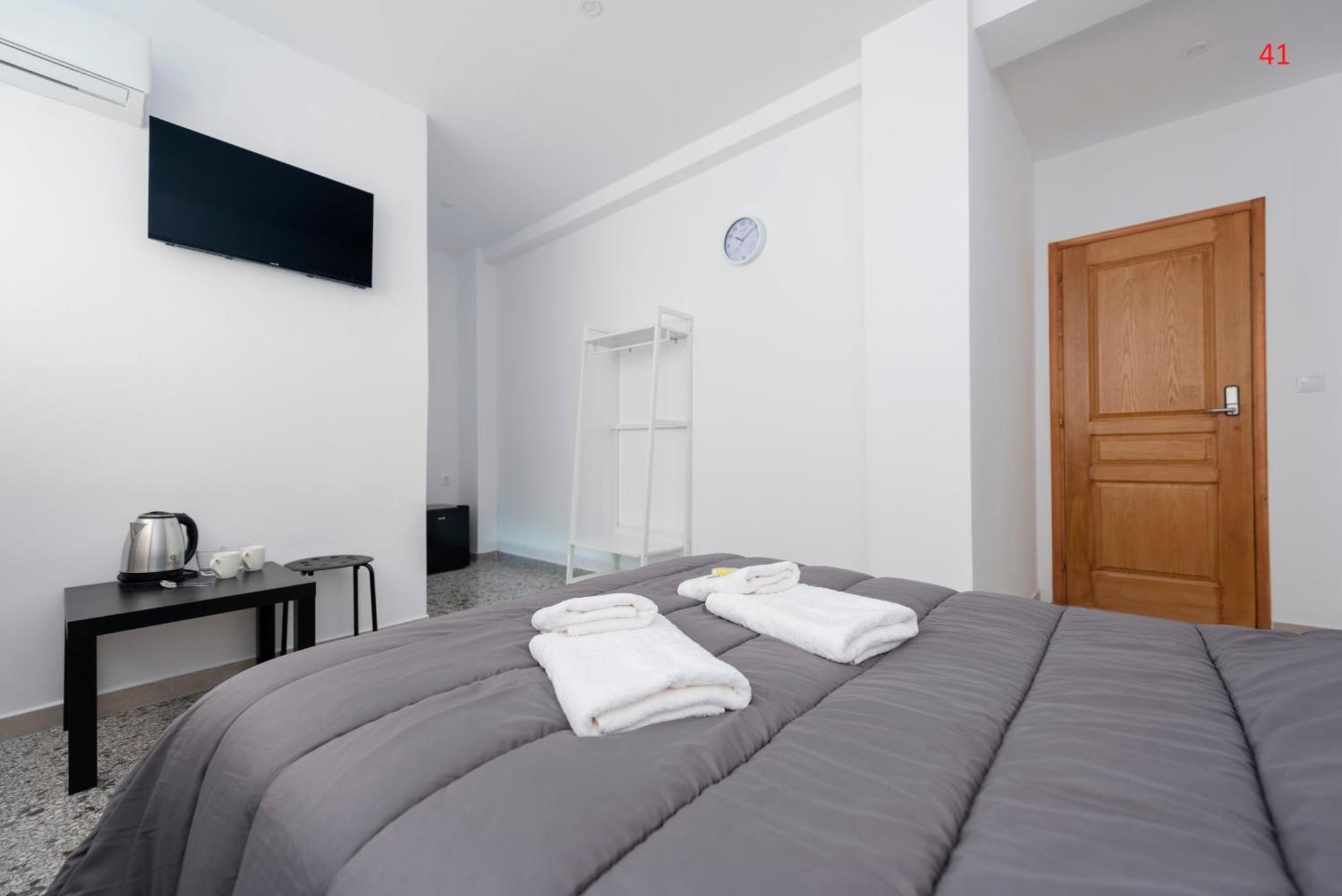Liberal Gazi Apartment Athens Exterior photo