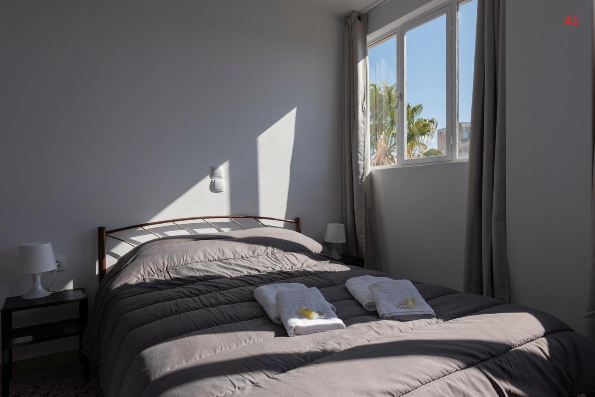 Liberal Gazi Apartment Athens Exterior photo