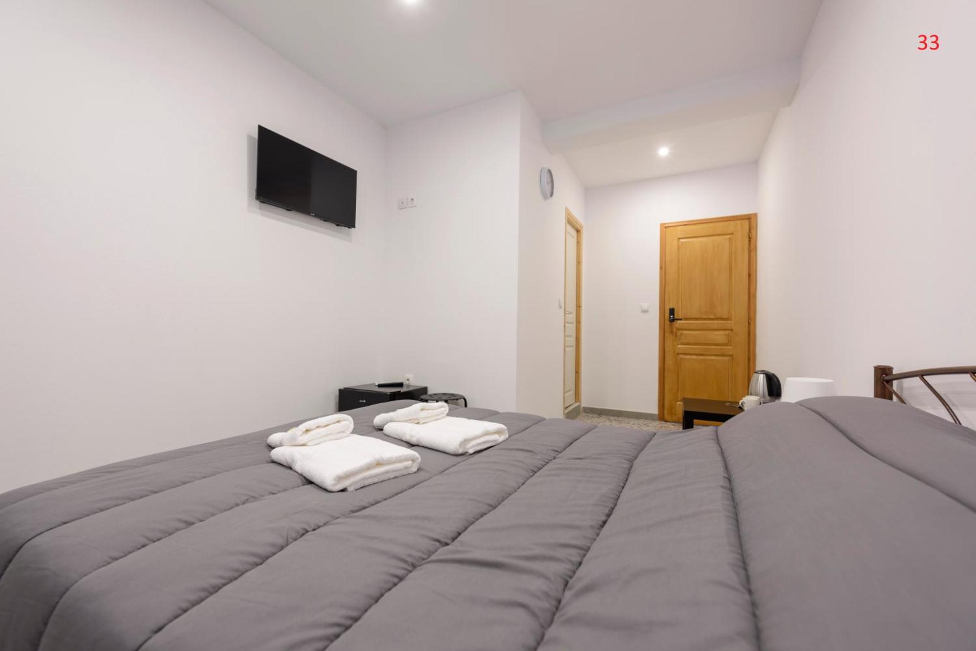 Liberal Gazi Apartment Athens Exterior photo