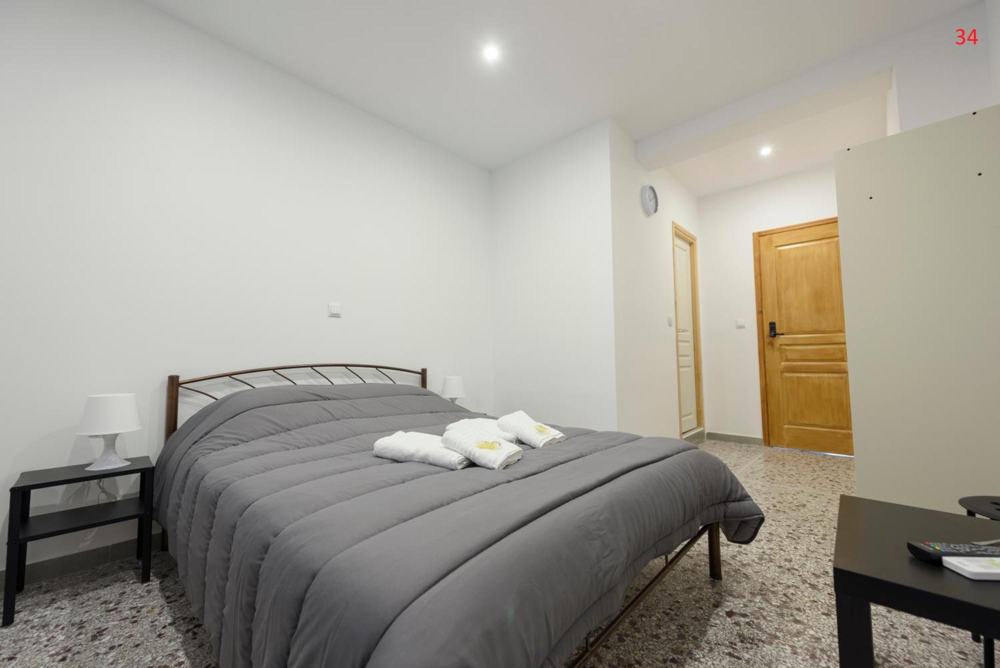Liberal Gazi Apartment Athens Exterior photo