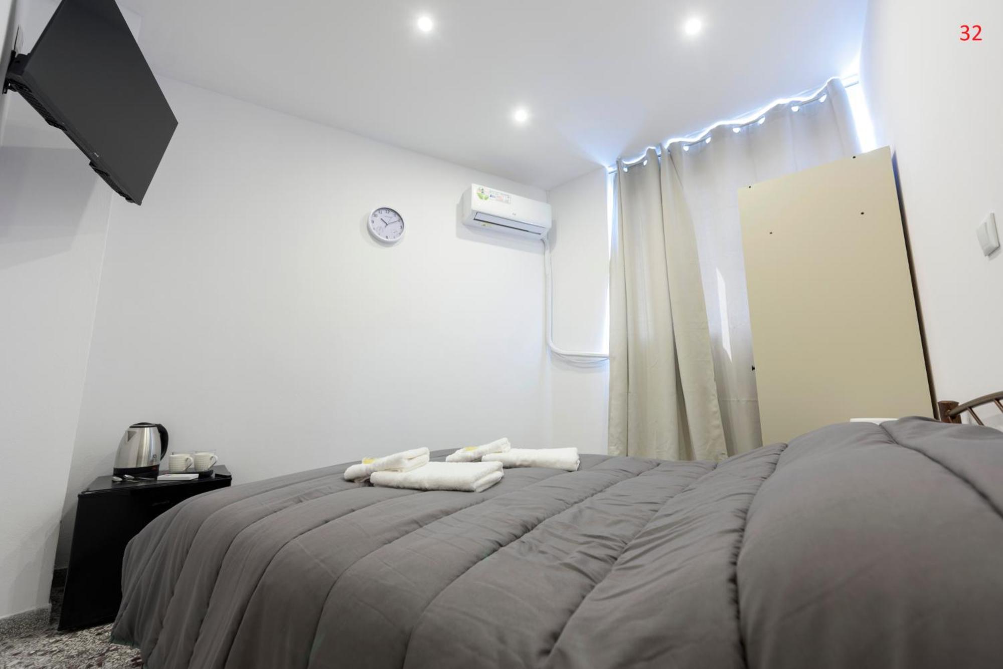 Liberal Gazi Apartment Athens Exterior photo