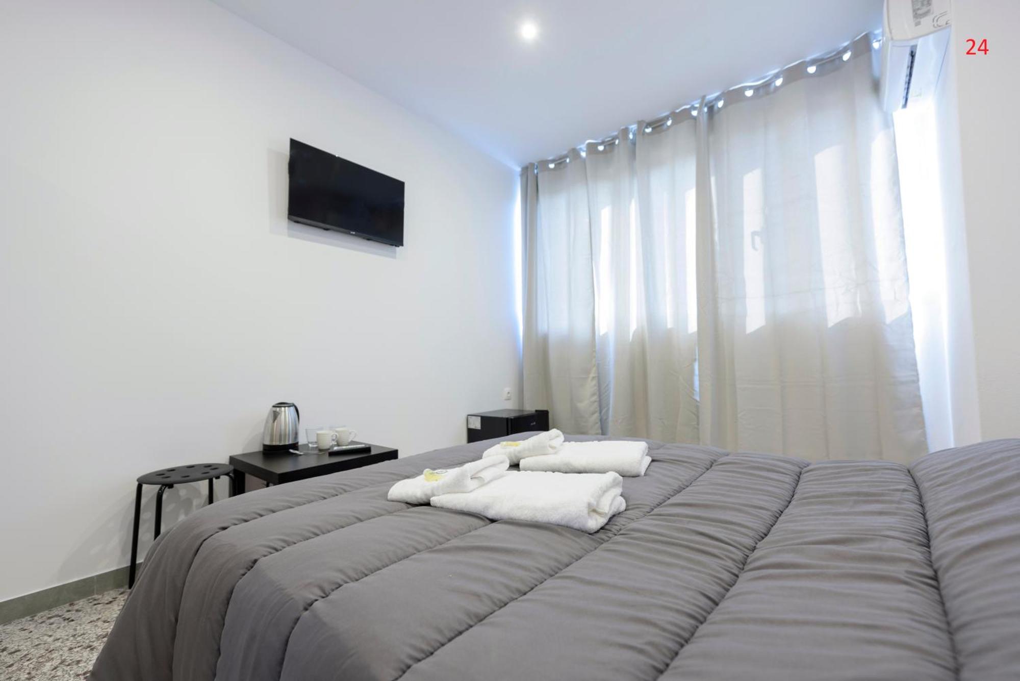 Liberal Gazi Apartment Athens Exterior photo